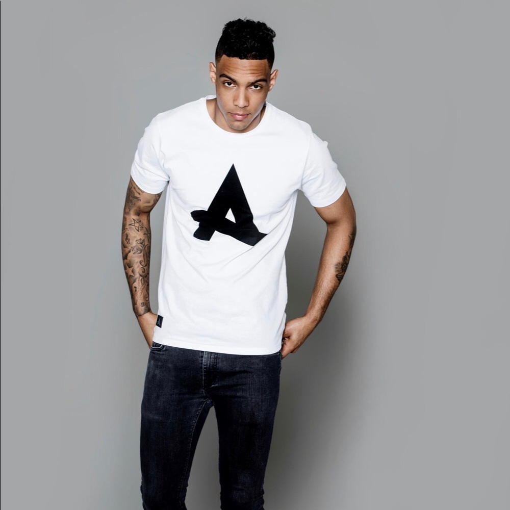 NWT: Afrojack white Tshirt